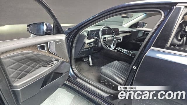 Kia K8 2023 — ფოტო 9/20
