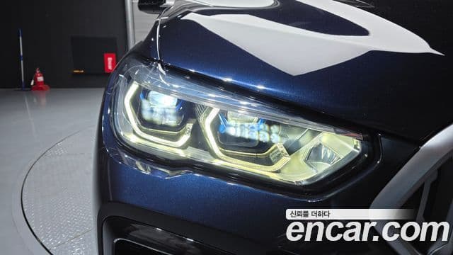 BMW X6 2022 — Photo 34/34