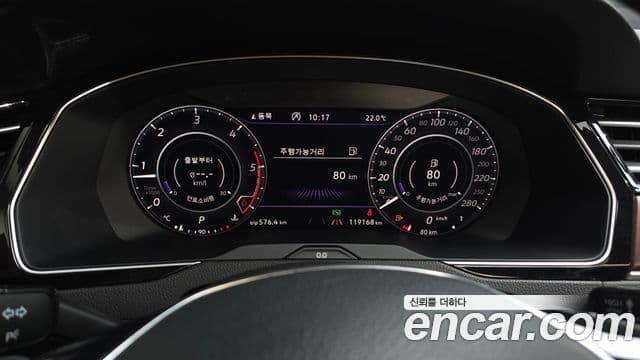 Volkswagen Passat GT 2018 — Şəkil 8/20