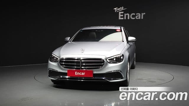 Mercedes-Benz E-Class 2022 — Фото 3/20
