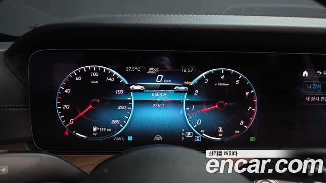 Mercedes-Benz E-Class 2022 — Фото 8/20