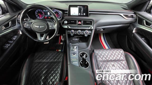 Genesis G70 2018 — ფოტო 7/20
