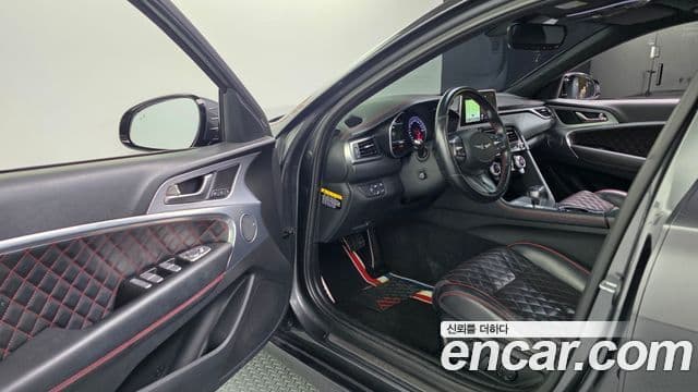 Genesis G70 2018 — ფოტო 10/20