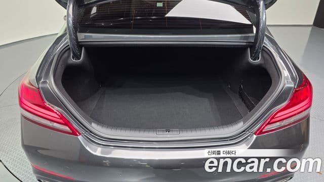 Genesis G70 2018 — ფოტო 20/20