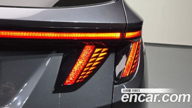Hyundai Tucson Hybrid 2023 — Şəkil 8/35