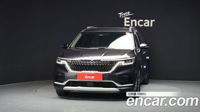 Kia Carnival 2021 — Фото 3/20