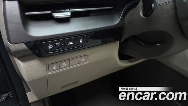 Kia Carnival 2021 — Фото 14/20