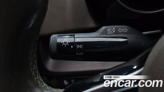 Kia Carnival 2021 — Фото 15/20
