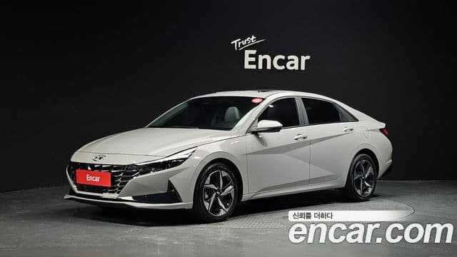 Hyundai Avante 2022 — Фото 1/20
