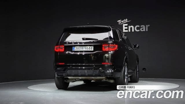 Land Rover Discovery Sport 2025 — Фото 4/20
