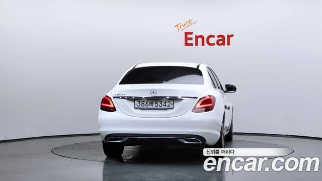 Mercedes-Benz C-Class 2019 — Фото 4/20