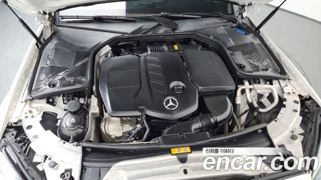 Mercedes-Benz C-Class 2019 — Фото 6/20