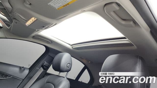 Mercedes-Benz C-Class 2019 — Фото 11/20