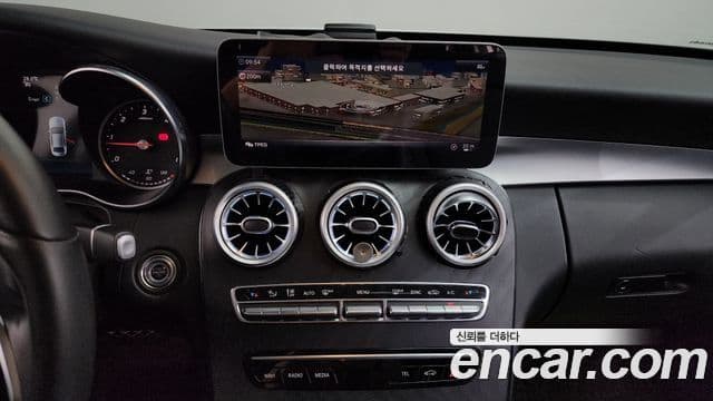 Mercedes-Benz C-Class 2019 — Фото 14/20