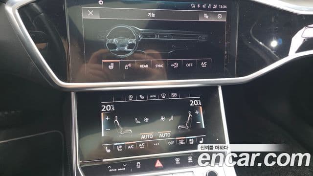 Audi A6 2021 — ფოტო 25/34