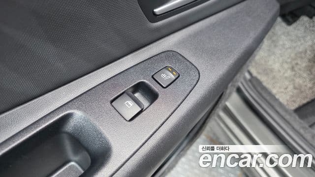Hyundai The New Avante Hybrid 2022 — Photo 4/36