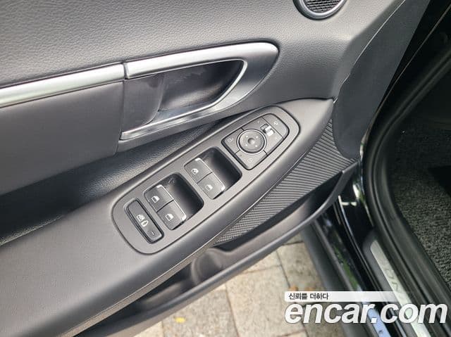 Hyundai Sonata 2021 — ფოტო 14/20