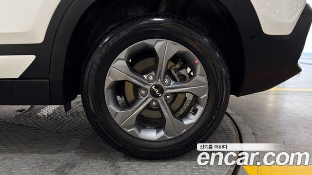 Kia Seltos 2023 — Şəkil 4/20