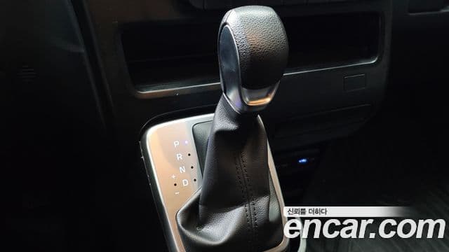 Hyundai Staria 2022 — Şəkil 9/20