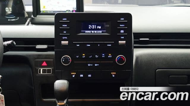Hyundai Staria 2022 — Şəkil 14/20