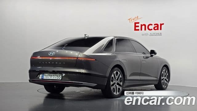 Hyundai Grandeur 2023 — Şəkil 2/20