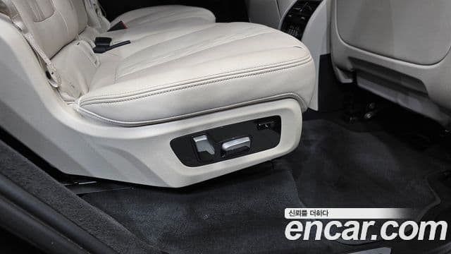 BMW X7 2022 — Photo 34/35