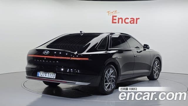 Hyundai Grandeur 2023 — Фото 2/20