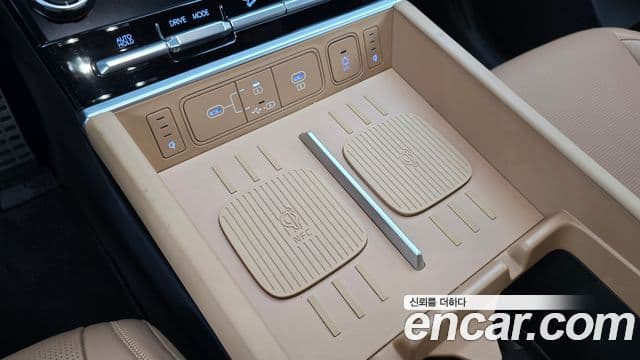 Hyundai Santa Fe 2024 — ფოტო 9/20