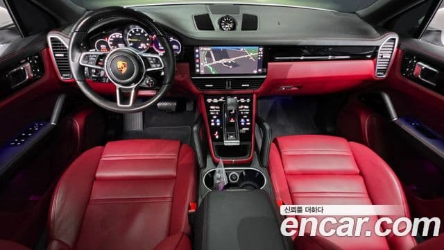 Porsche Cayenne 2022 — ფოტო 6/20
