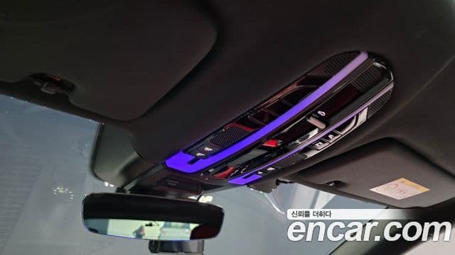 Porsche Cayenne 2022 — ფოტო 17/20