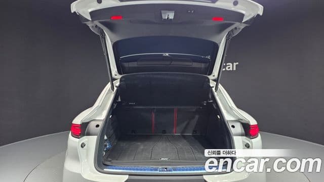 Porsche Cayenne 2022 — фото 20 из 20