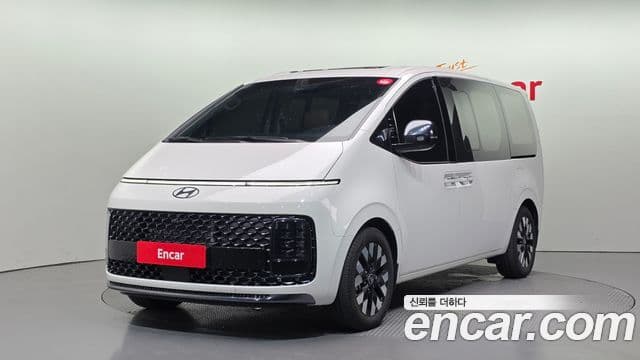 Hyundai Staria 2025 — ფოტო 1/20