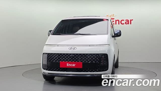 Hyundai Staria 2025 — ფოტო 3/20