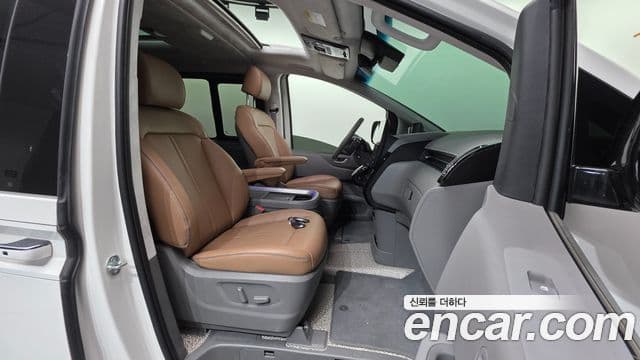 Hyundai Staria 2025 — ფოტო 10/20
