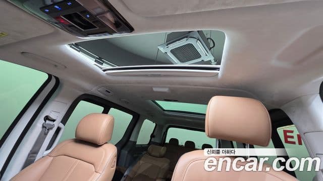 Hyundai Staria 2025 — ფოტო 11/20