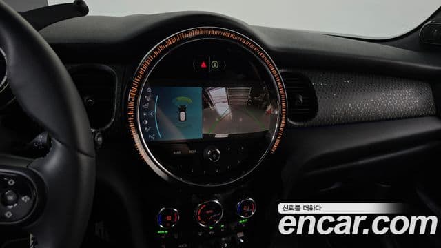 Mini Cooper Electric 2023 — ფოტო 5/20
