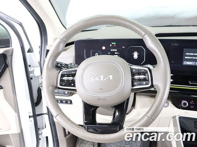Kia Carnival 2024 — Фото 13/20