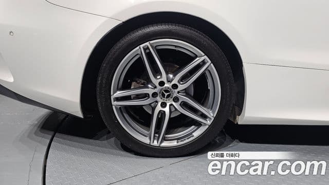 Mercedes-Benz E-Class 2018 — Şəkil 5/20