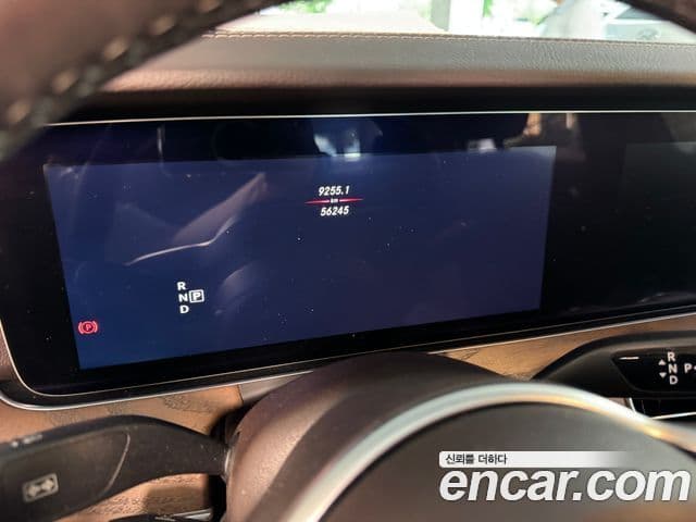 Mercedes-Benz E-Class 2018 — Şəkil 7/10