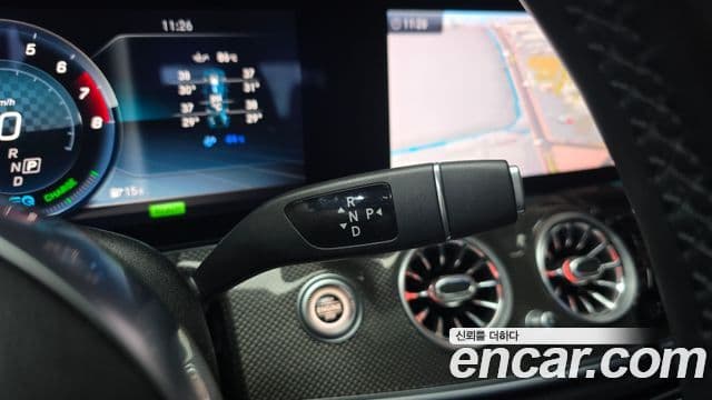 Mercedes-Benz E-Class 2019 — ფოტო 9/20