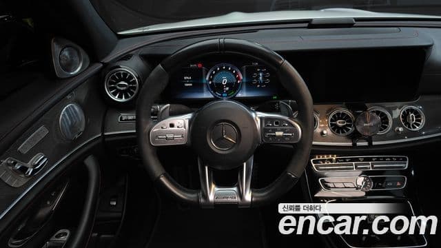 Mercedes-Benz E-Class 2019 — ფოტო 13/20