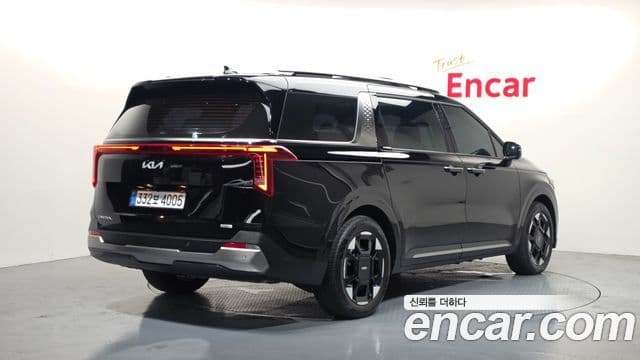 Kia Carnival 2025 — Şəkil 29/39