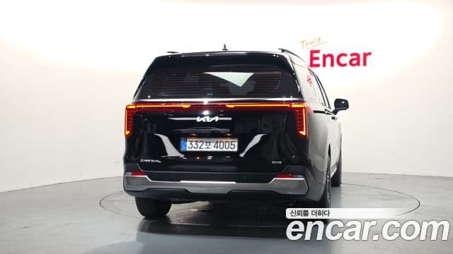Kia Carnival 2025 — Şəkil 38/39