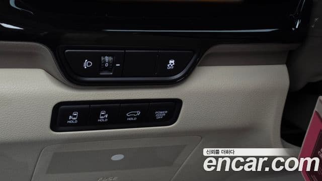 Kia Carnival 2025 — фото 20 из 20