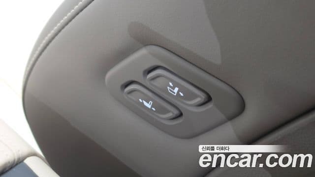 Kia Carnival 2025 — Şəkil 37/39