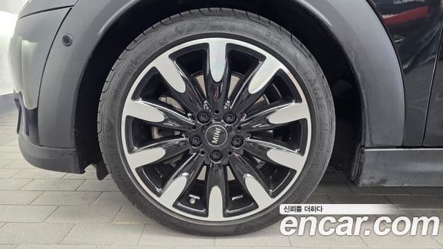 Mini Cooper S 2022 — ფოტო 4/20