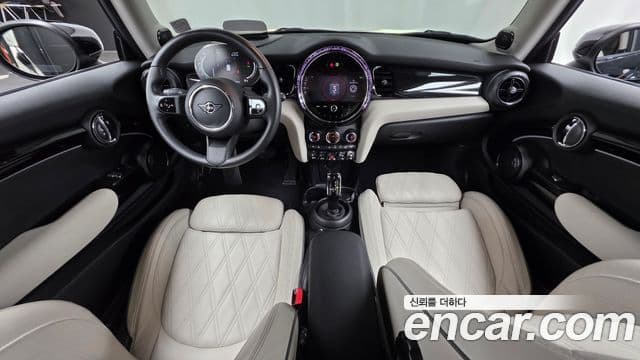 Mini Cooper S 2022 — ფოტო 9/20