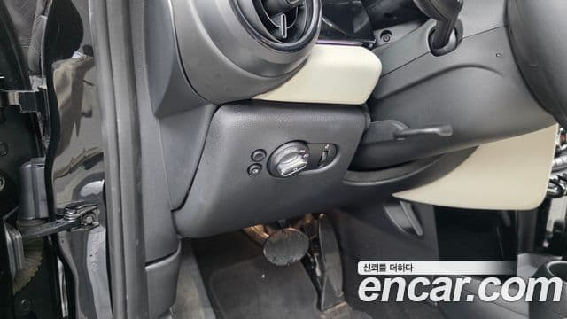 Mini Cooper S 2022 — ფოტო 18/20