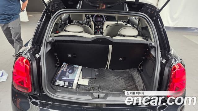 Mini Cooper S 2022 — ფოტო 19/20