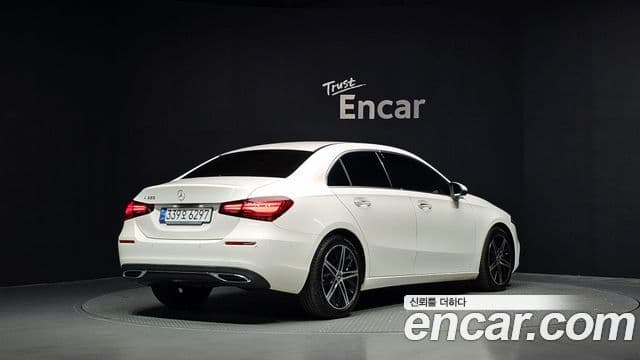 Mercedes-Benz A-Class 2024 — Şəkil 1/20